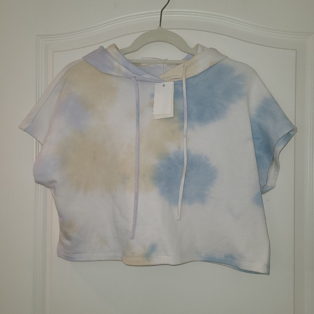 NWT Elodie Women's Small Tie Dye Sweatshirt Short Sleeve Hoodie Cropped White